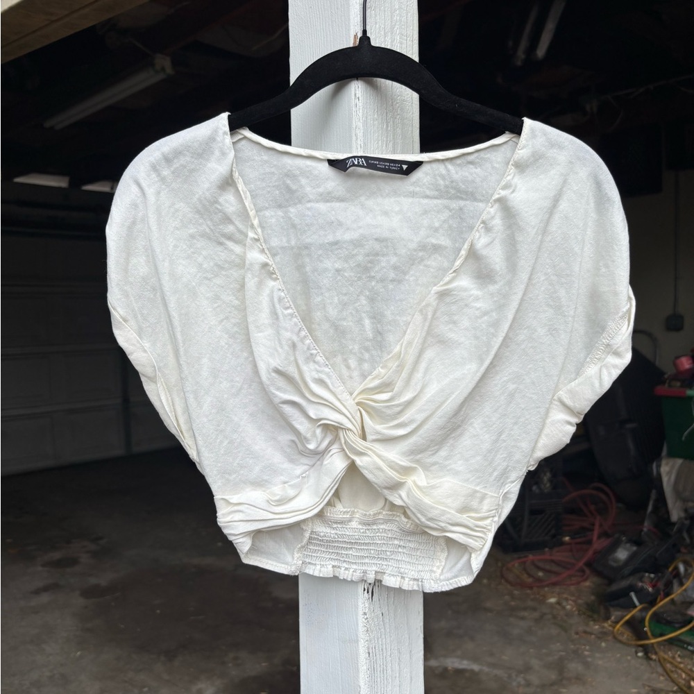 Zara Cream V-Neck Twist Crop Top